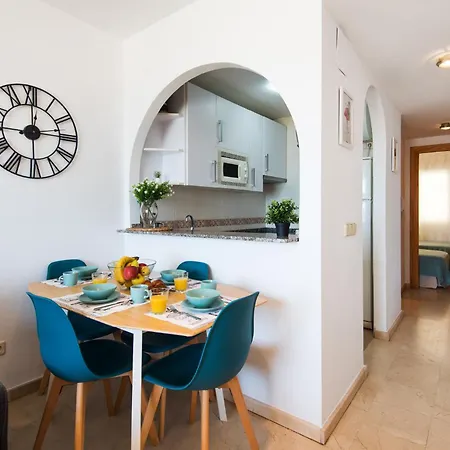 Madeinterranean Beach- Higueron Front Line Apartmán *