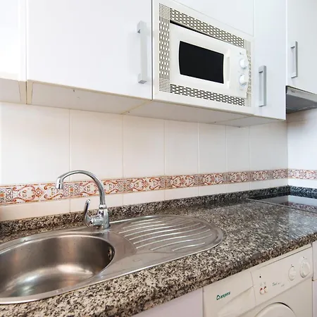 Madeinterranean Beach- Higueron Front Line Apartment Fuengirola